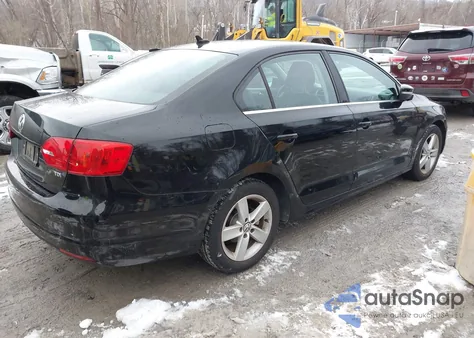 2013 Volkswagen Jetta 2.0L Tdi z USA, uszkodzony, nr VIN 3VWLL7AJ3DM398812